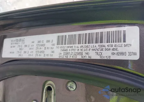 2018 Ram 1500 Big Horn 4X4 5'7 Box from USA, damaged, VIN 3C6RR7LG7JG230556